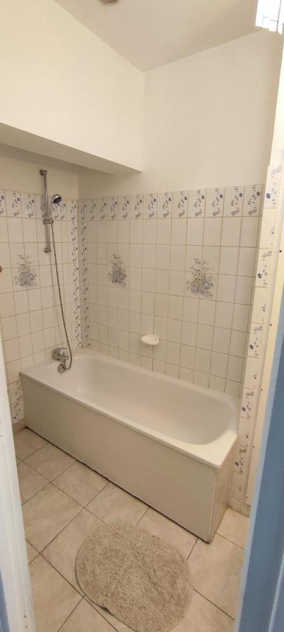 Hypercentre Grand Appartement Lumineux 3 Chambres Parking Agen Ngoại thất bức ảnh